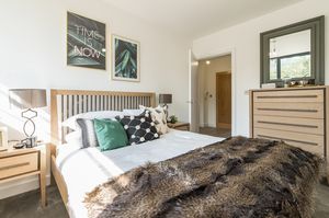 Photo 9- click for photo gallery